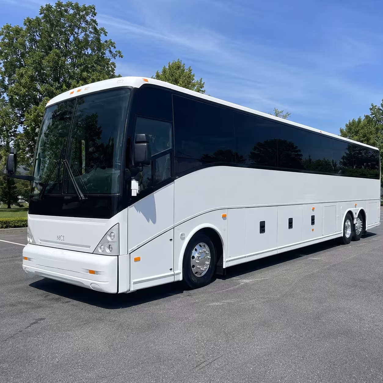 upland 25 passenger minibus rental
